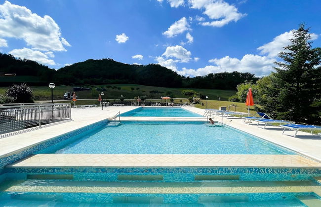 Welcoming Holiday Home in Urbania With Pool - Foto 78