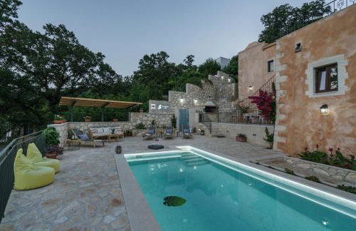 Butterfly, a historical villa with pool & hot tub! - Foto 52