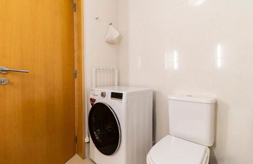 S1405 - practical and modern - AC, balcony and parking - Foto 40