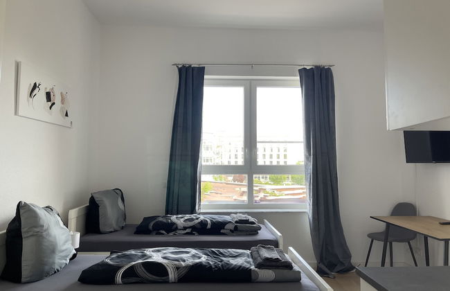 Two-bed studios for fitters - Foto 3