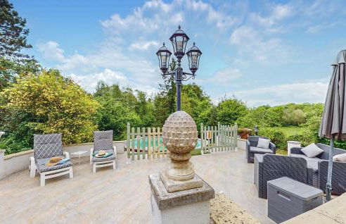 Lovely Apartment In Magnac Laval - Foto 12