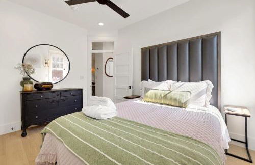 Tovey House-Walk to Downtown and Campus - Photo 41