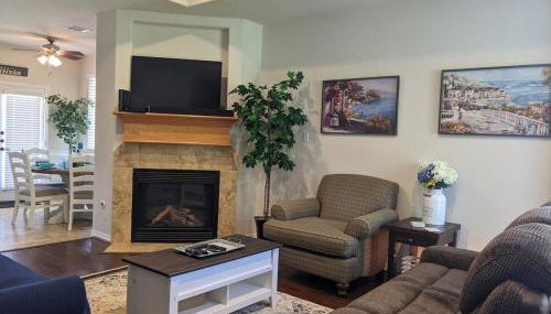 Enchanted April Lake House 3 Bed 2 Bath - Foto 5