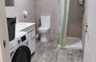 Home-Castillo,2 baños-bathrooms - Foto 10