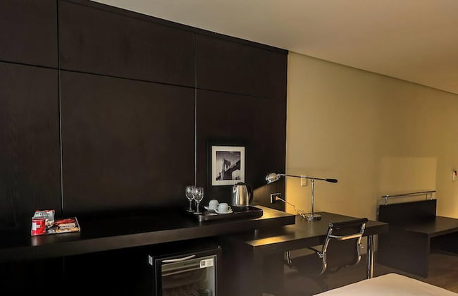 Manhattan On Floor - Photo 52