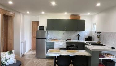 Le Nid Alpin - 4 couchages - 2 pièces - Foto 3