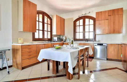 Lovely Home In Acicatena With Wifi - Foto 8
