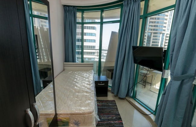 Marina Crown Tower - Photo 34