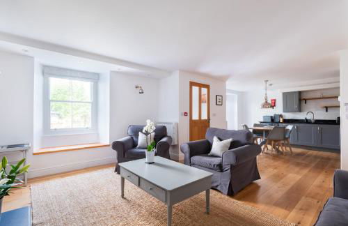 Georgian Apartment with Courtyard in Boscastle - Ideal for Couples and Families - Foto 16