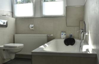 Schöne Wohnung in Oberhausen - Foto 2