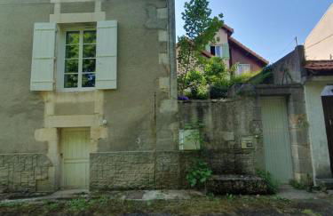 Charmant T2 Duplex avec Terrasse au bord du Clain - Foto 28