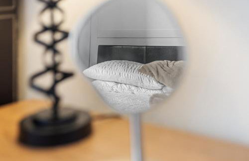 Stylish 2-Bedroom Apartment in Leeds LS12, Perfect for Contractors & Extended Stays-F&K Property - Foto 6