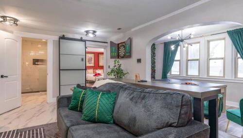 Pool Table, Arcade, Darts, 3 Car Garage, Sleeps 20 - Photo 4