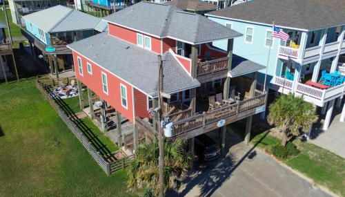 Steps to Crystal Beach Gem with Ocean-View Deck! - Foto 4