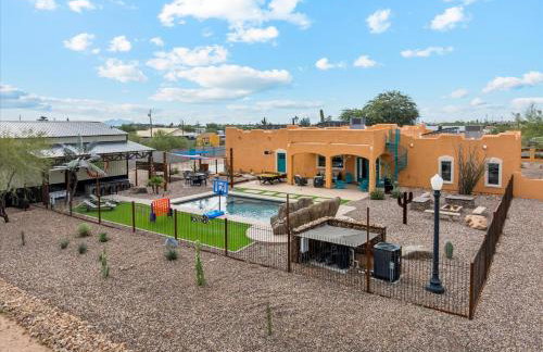 Dutchman Copper Ranch - Rooftop patio, Heated pool, Mtn Views, Waterslide - Foto 19