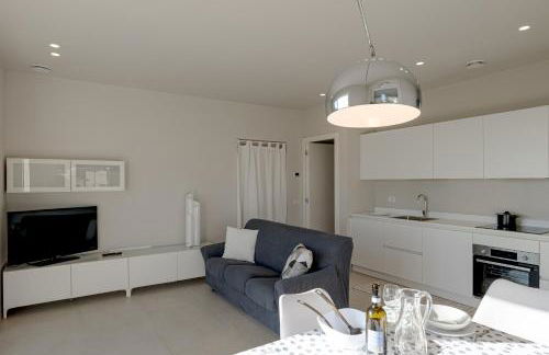 Oasi Giardino - Pool and Lake View and Garden - Foto 17