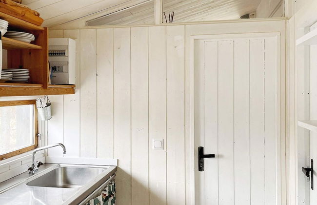 4 Person Holiday Home in Grisslehamn - Photo 7