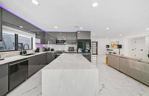 Two Neighboring Villas in The Heart of Miami - Foto 11