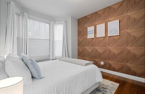 Jennifer's Stylish Apt Private Deck Backyard Oasis - Foto 20