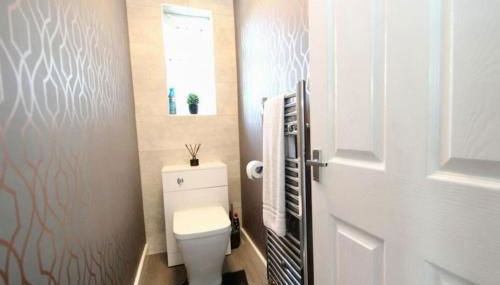 Full Modern Home - short & long stays - Foto 4