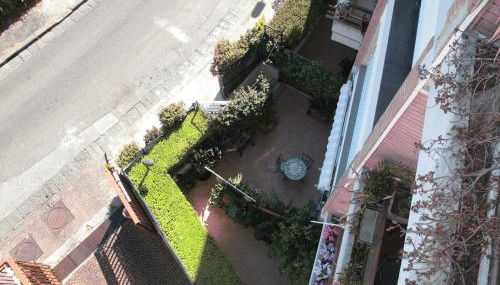 MONOCAMERA con TERRAZZOgiardino -STUDETTE -zona Panoramica POSILLIPO - Photo 3