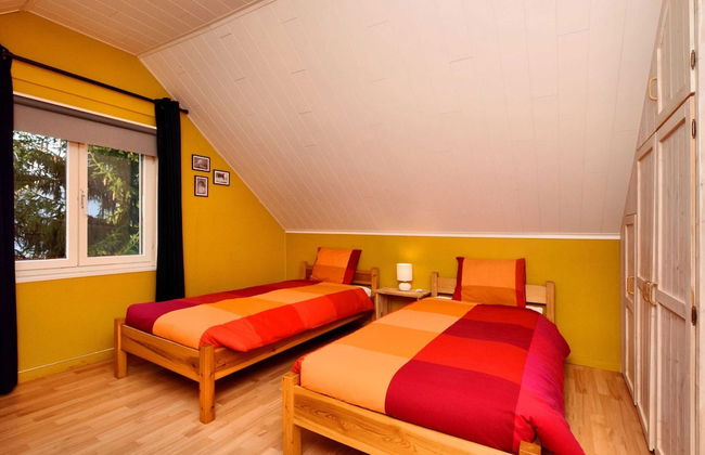 Family Retreat With Garden - Photo 12