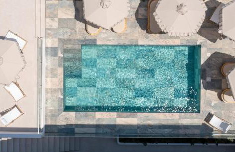 FOS Luxury Suites - Photo 7