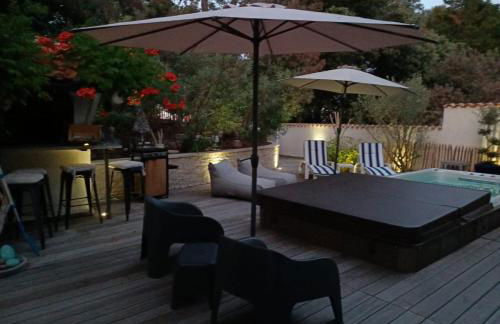 Pomme de Pin et Mimosa - Foto 11