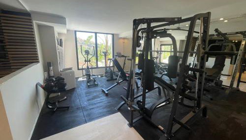 ULTIMATE LUXURY DREAM VILLA with 7 BEDROOMS, GYM, SPA and INFINITY POOL - Photo 5