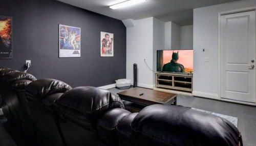 WeHo Nashville Home, Geodis Park, Private Movie Theater! 10min to Broadway! Sleeps 10! - Foto 2