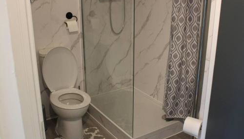 Apartment - Sleeps 4 - Garden - Parking - Foto 3