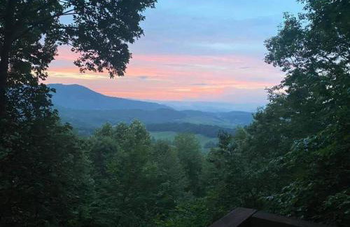 Top of the Line Asheville Mountain Cabin - Foto 36