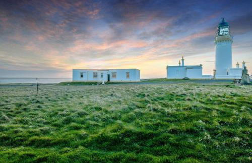 Self-catering Lighthouse Keeper's Cottage on the NC500 - Photo 65