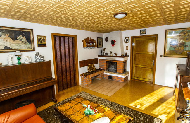 Křečovice - Photo 2