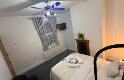 Pat Signature Stays - Photo 6