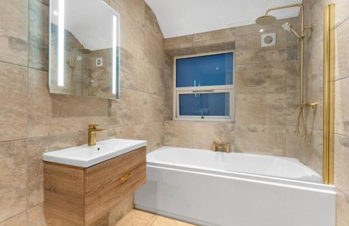 Luxury Huddersfield Apartments & Prime City Centre Location & Opposite Train Station - Foto 15