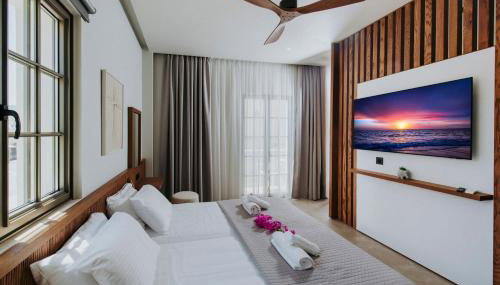 Volaka Luxury Suites - Photo 3, towels