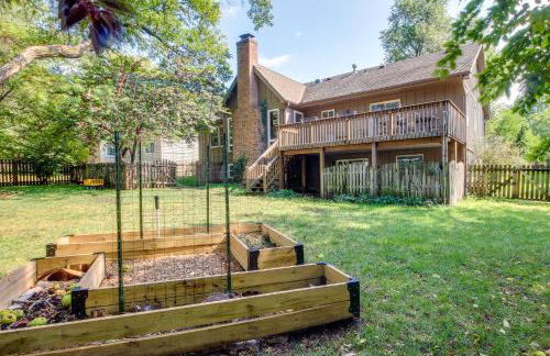 Overland Park Home with Fenced-In Yard and Gas Grill! - Foto 23