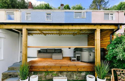 The Smugglers Hideout - Sleeps 4 - with HOT TUB - Foto 1