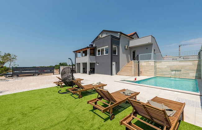 Villa Pezer - Photo 40