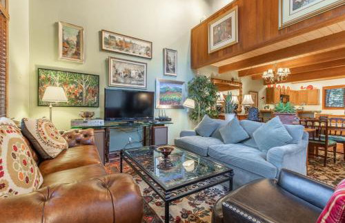 Townhouse Art Gallery in Mammoth's Best Location - Photo 20