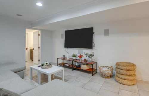 Rooftop Patio with View Baltimore Retreat - Photo 24