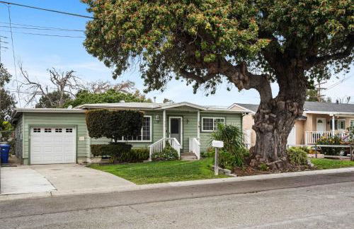 O-Side Beach Bungalow with Jaccuzi Blocks to beach - Photo 35