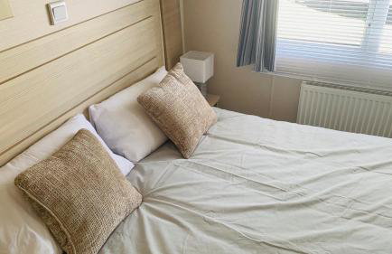 WL56 - FREE WIFI -Amazing Cosy Three Bedroom Mobile Home with DECKING Haggerston CASTLE Holiday Park - ENTERTAINMENT PASSES NOT INCLUDED! - Foto 21