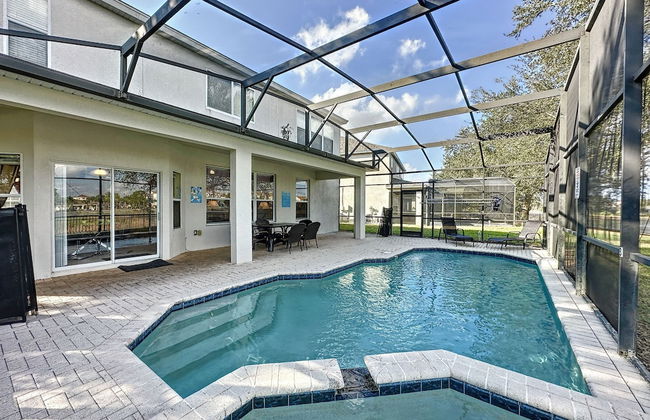 This Amazing 6 Bedroom Property With a Lake View - Foto 47