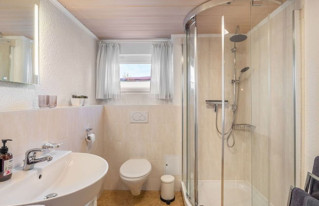 Holiday Home on the Mountain With Views - Photo 21