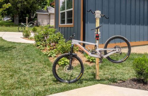 Downtown Brevard 5BR Retreat & Cyclists Dream - Foto 7