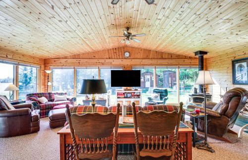 Lakefront Hackensack Cabin with Patio and Grill! - Foto 7