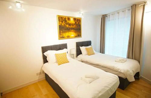 Superior Canary Wharf O2 Arena 2BR Apartment - Photo 51