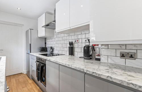 4 Bedroom, 2 Bath in NewCastle Town Centre - Foto 6